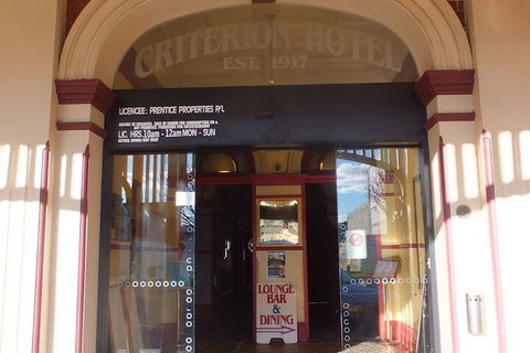 Criterion Hotel Warwick - Hervey Bay Accommodation 1
