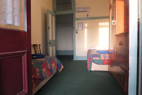 Criterion Hotel Warwick - Hervey Bay Accommodation 6