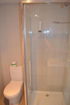 Empire Hotel Queenstown - Hervey Bay Accommodation 5