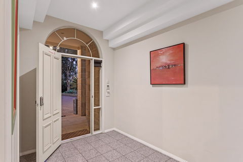 Bulla Hill Villas- Melbourne Airport - Hervey Bay Accommodation 0