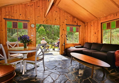 Saintys Creek Cottage - Tourism Hervey Bay 5