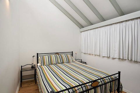 Rocky Views 1 - Tourism Hervey Bay 2