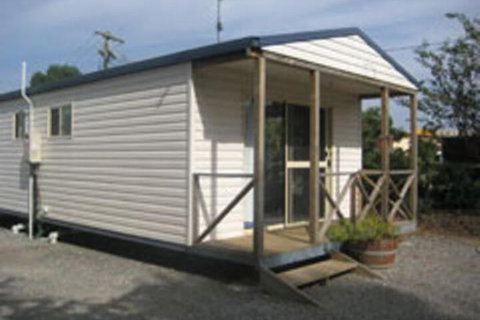 Sheffield Cabins & Apartments - Hervey Bay Accommodation 3