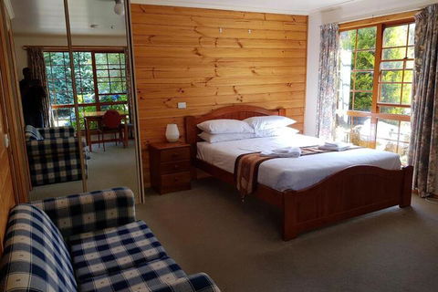 Cradle Chalet - Hervey Bay Accommodation 2