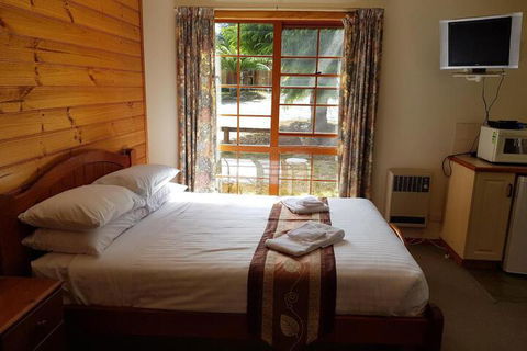 Cradle Chalet - Hervey Bay Accommodation 7