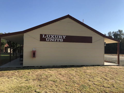 Outback Quarters - Hervey Bay Accommodation 0