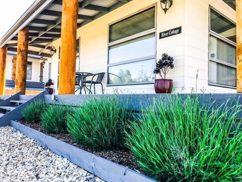 Daysend Cottages - Hervey Bay Accommodation 0