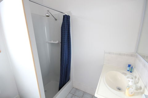 Port Vincent Motel & Apartments - Hervey Bay Accommodation 5