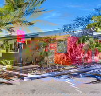 Econo Lodge Karratha - Hervey Bay Accommodation