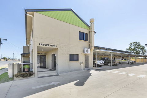 Blackwater Central Motel - Hervey Bay Accommodation 2