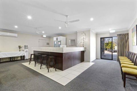 Blackwater Central Motel - Hervey Bay Accommodation 3