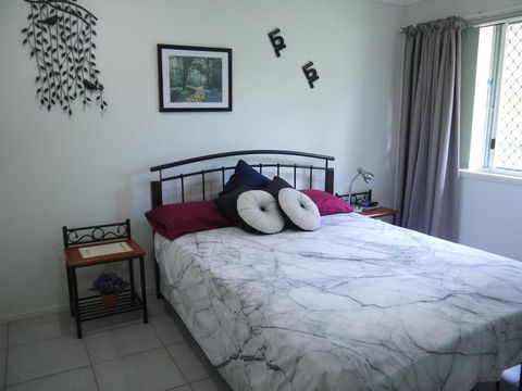 Bottlebrush B&B - Hervey Bay Accommodation 1