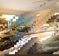 Lakeside Suites 3 - Hervey Bay Accommodation