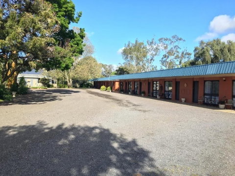 Avoca Motel - Hervey Bay Accommodation 0