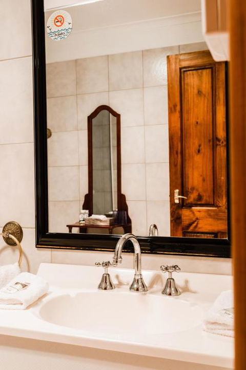 Battery Point Manor - Hervey Bay Accommodation 5