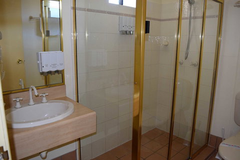 Warwick Vines Motel - Hervey Bay Accommodation 5