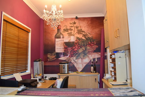 Warwick Vines Motel - Hervey Bay Accommodation 1