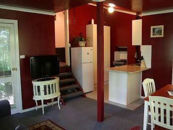 Lotus Lodges - Hervey Bay Accommodation 3