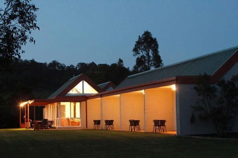 Rothbury Escape - Hervey Bay Accommodation 3