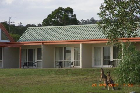 Rothbury Escape - Hervey Bay Accommodation 0