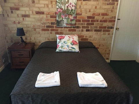 Travellers Rest Motel - Tourism Hervey Bay 4