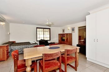 Travellers Rest Motel - Tourism Hervey Bay 5