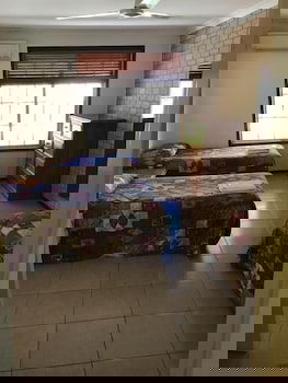 Travellers Rest Motel - Tourism Hervey Bay 1