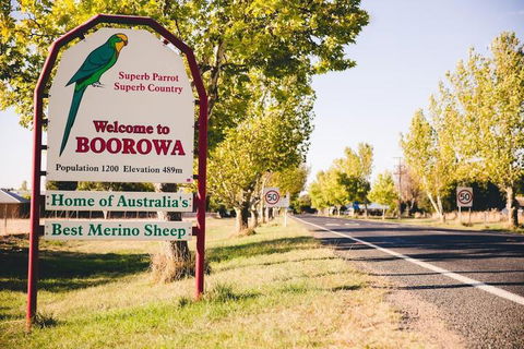 Boorowa Hotel - Hervey Bay Accommodation 2
