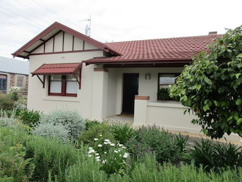Mataro Cottage - Hervey Bay Accommodation 5
