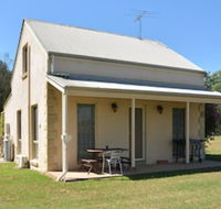 Madigan Wine Country Cottages - Hervey Bay Accommodation
