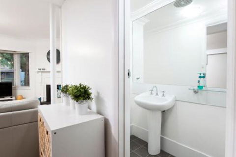Bedford Terrace 3 - Hervey Bay Accommodation 3