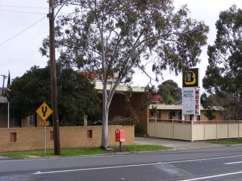 Eaglehawk Motel - Hervey Bay Accommodation 0