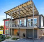 RiverSea Goolwa Beachhouse WiFi Pet Friendly - Hervey Bay Accommodation