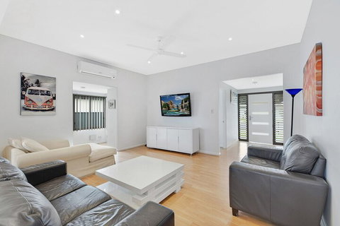 Oakland Cottage - Hervey Bay Accommodation 2