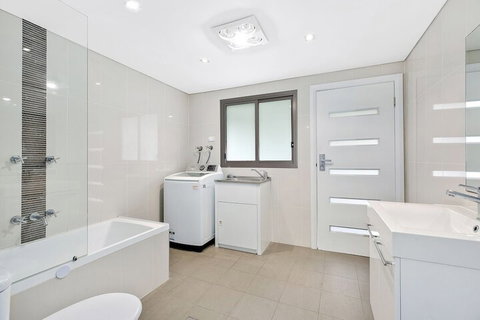 Oakland Cottage - Hervey Bay Accommodation 3