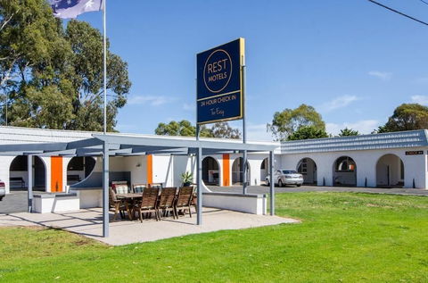 Rest Motels Naracoorte - Tourism Hervey Bay 6