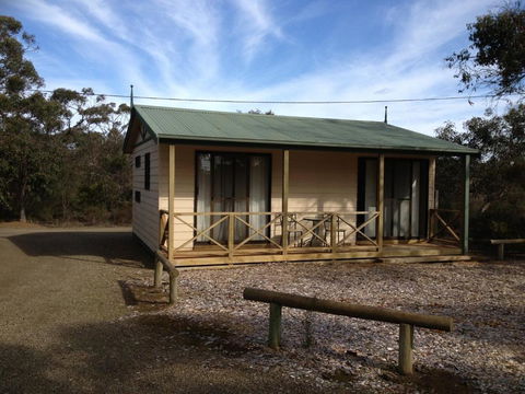 Parndana Hotel Cabins - Hervey Bay Accommodation 2