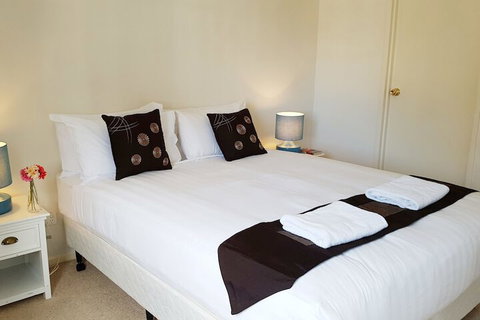 Anchor On Paramount - Hervey Bay Accommodation 6