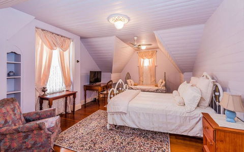 Rosslyn - Tourism Hervey Bay 2