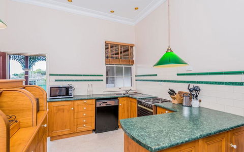 Rosslyn - Tourism Hervey Bay 4