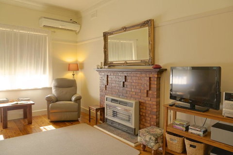 Holistic Haven - Hervey Bay Accommodation 4