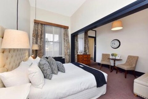 Hotel Etico At Mount Victoria Manor - Hervey Bay Accommodation 0