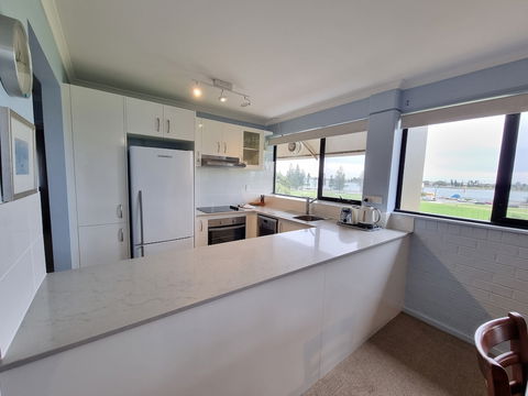 Newcastle Short Stay Apartments - Flagstaff Apartments - Tourism Hervey Bay 2