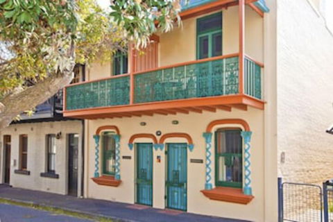 Newcastle Short Stay Apartments - Alfred Street Terraces - Tourism Hervey Bay 0