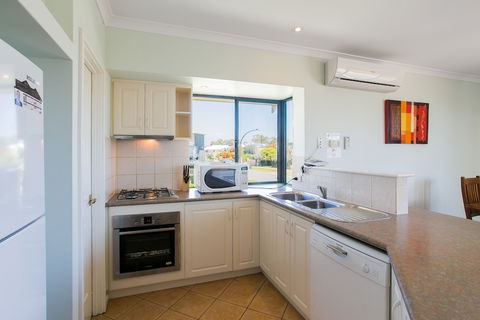Seahaven Villas By Rockingham Apartments - Hervey Bay Accommodation 4