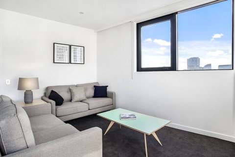 Nook Melbourne Bank Tower Apartments - Hervey Bay Accommodation 2