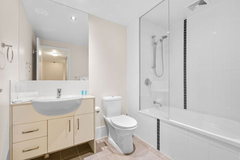 Drift Apartments - Tweed Coast Holidays - Hervey Bay Accommodation 6