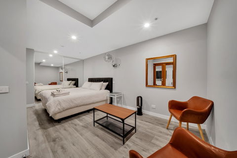 All On Flinders - Hervey Bay Accommodation 1