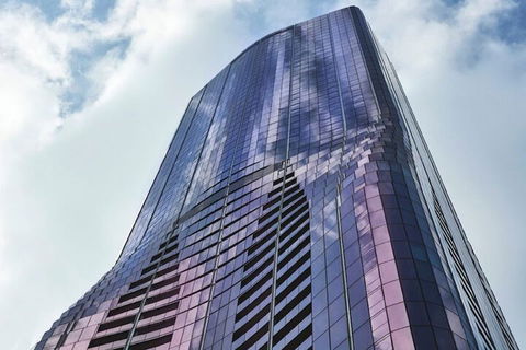 IFSuites (IFSTAYS) EQ Tower - Hervey Bay Accommodation 1