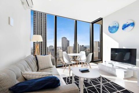 IFSuites (IFSTAYS) EQ Tower - Hervey Bay Accommodation 0